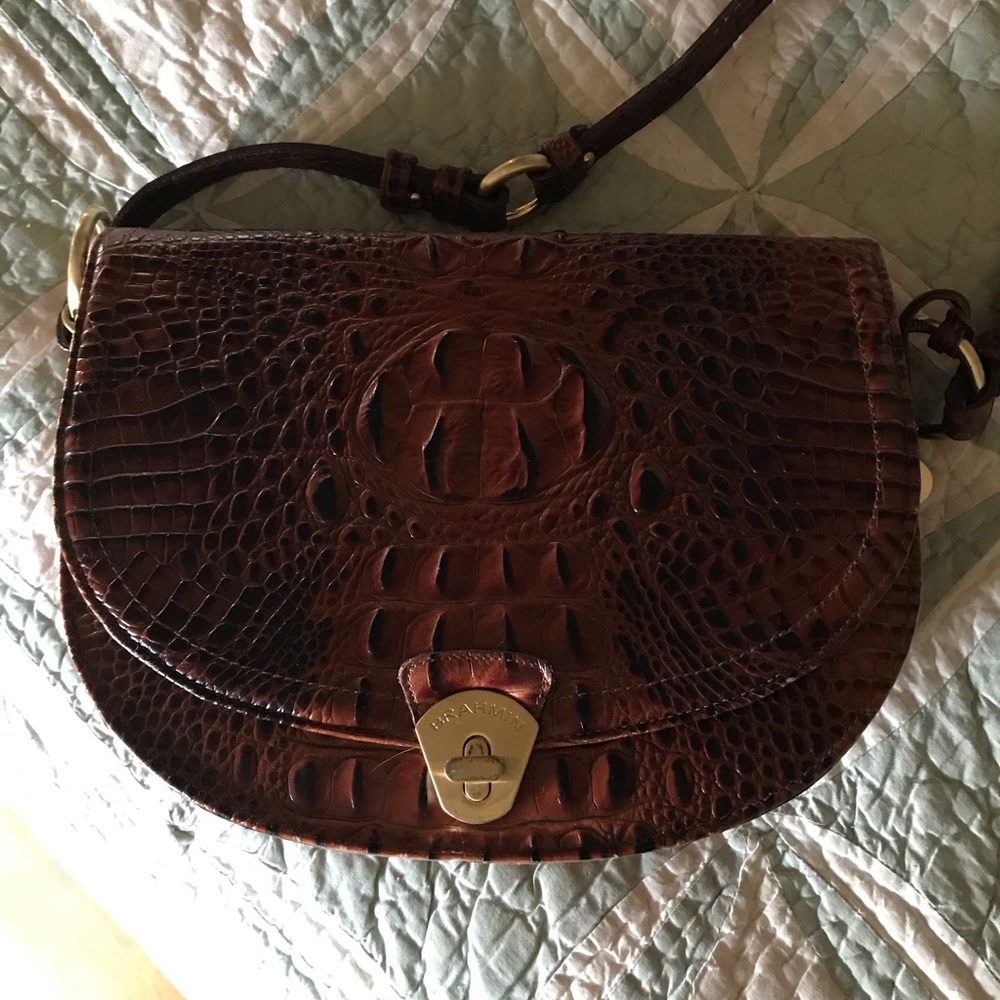 Brahmin saddlebag style shoulder bag